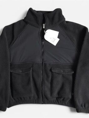 NWT Blogilates Bonfire Fleece Jacket Black Cropped Zip Front - Women’s Size L